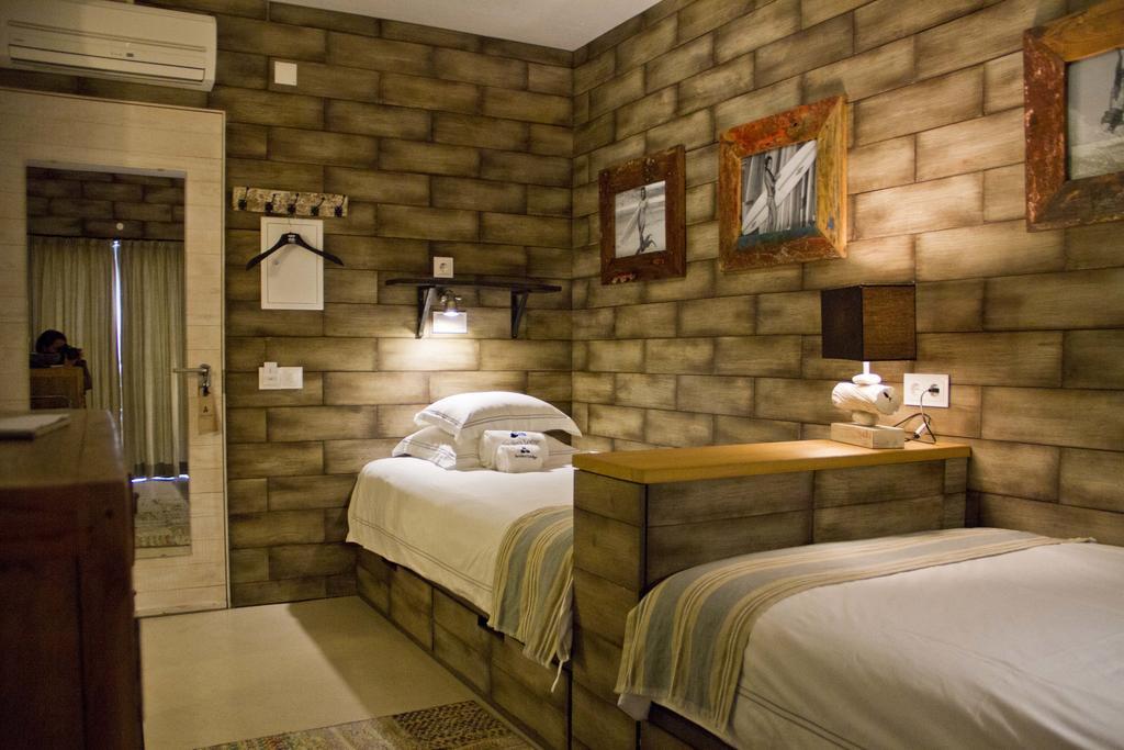 Surfers Lodge เปนิช ภายนอก รูปภาพ