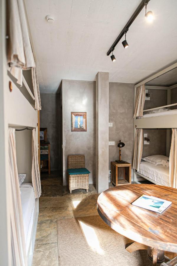 Surfers Lodge เปนิช ภายนอก รูปภาพ